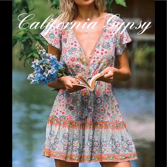 UNBRANDED Dresses & Skirts - Boho Gypsy Floral Mini Dress